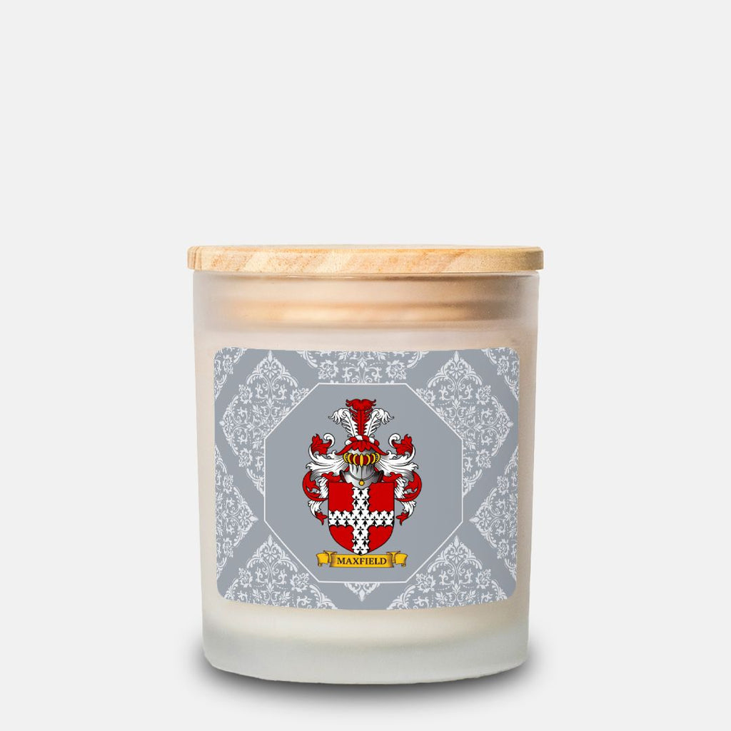 Candle with a gray decorative label featuring a personalized coat of arms on a white background